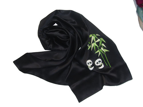 纯手工刺绣围巾-黑色熊猫